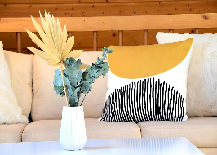 Romantic-apartment - Altbauflair Mit Dachterrasse & Waldblick, Maisonette, 80m2