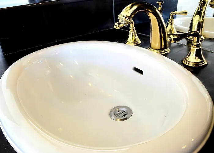 Daire Romantic-apartment - Altbauflair Mit Dachterrasse & Waldblick, Maisonette, 80m2 Annweiler am Trifels